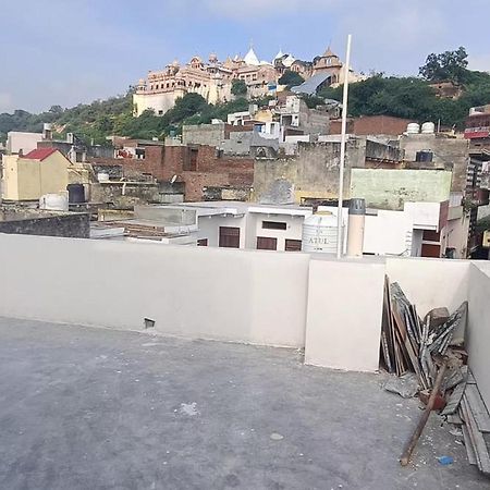Goenka Home Stay Barsana Chhata Exterior foto