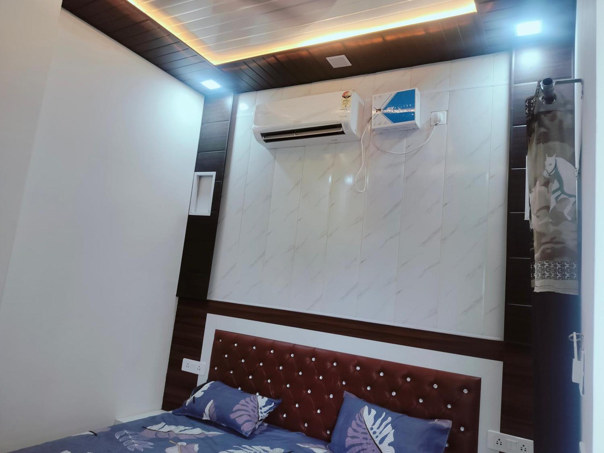 Goenka Home Stay Barsana Chhata Exterior foto